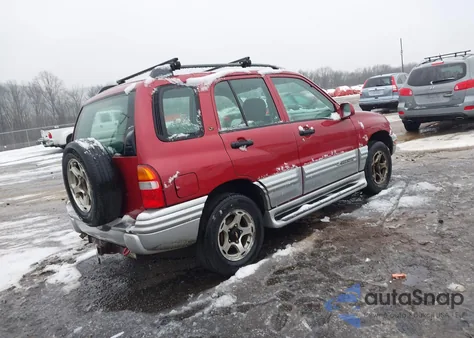 2001 Chevrolet Tracker Hard Top Lt from USA, damaged, VIN 2CNBJ634716914158